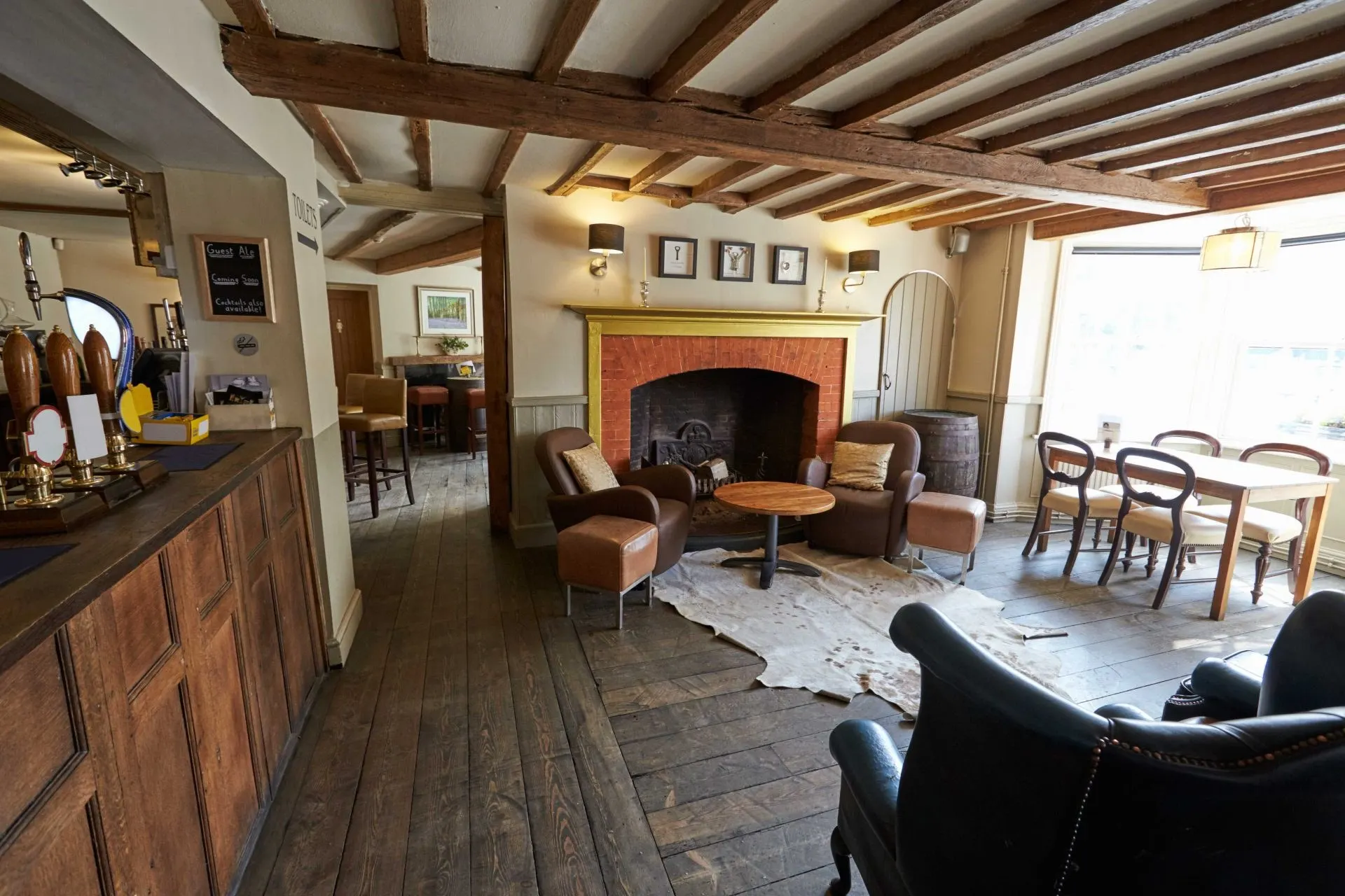 Licensed hotel bar and lounge seating area - PC Licensing Consultancy Cambridgeshire
